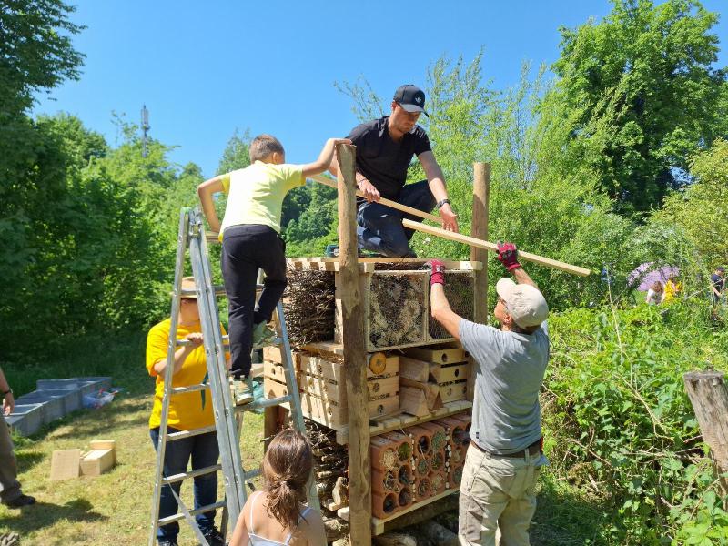 Lebensturm Spielplatz Feienbächli Rüti Mai 2025 